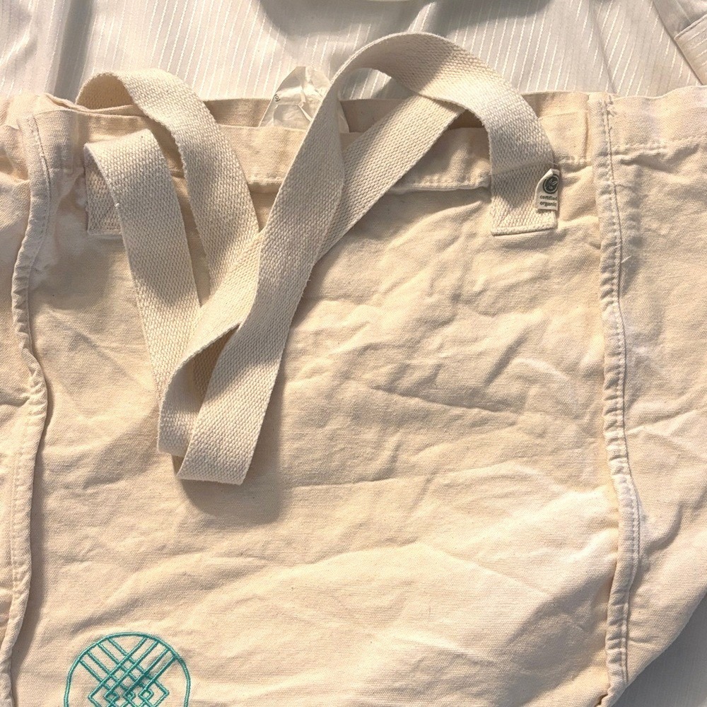 Stitch-Fix Cream Canvas Tote Bag-Excellent